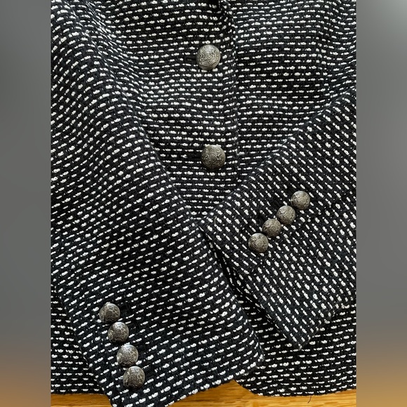 Black & White Tweed Banana Republic Blazer- Size 4 - Picture 8 of 10